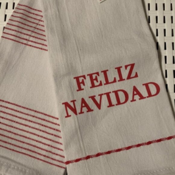 Christmas Towels - Picture 11 of 16